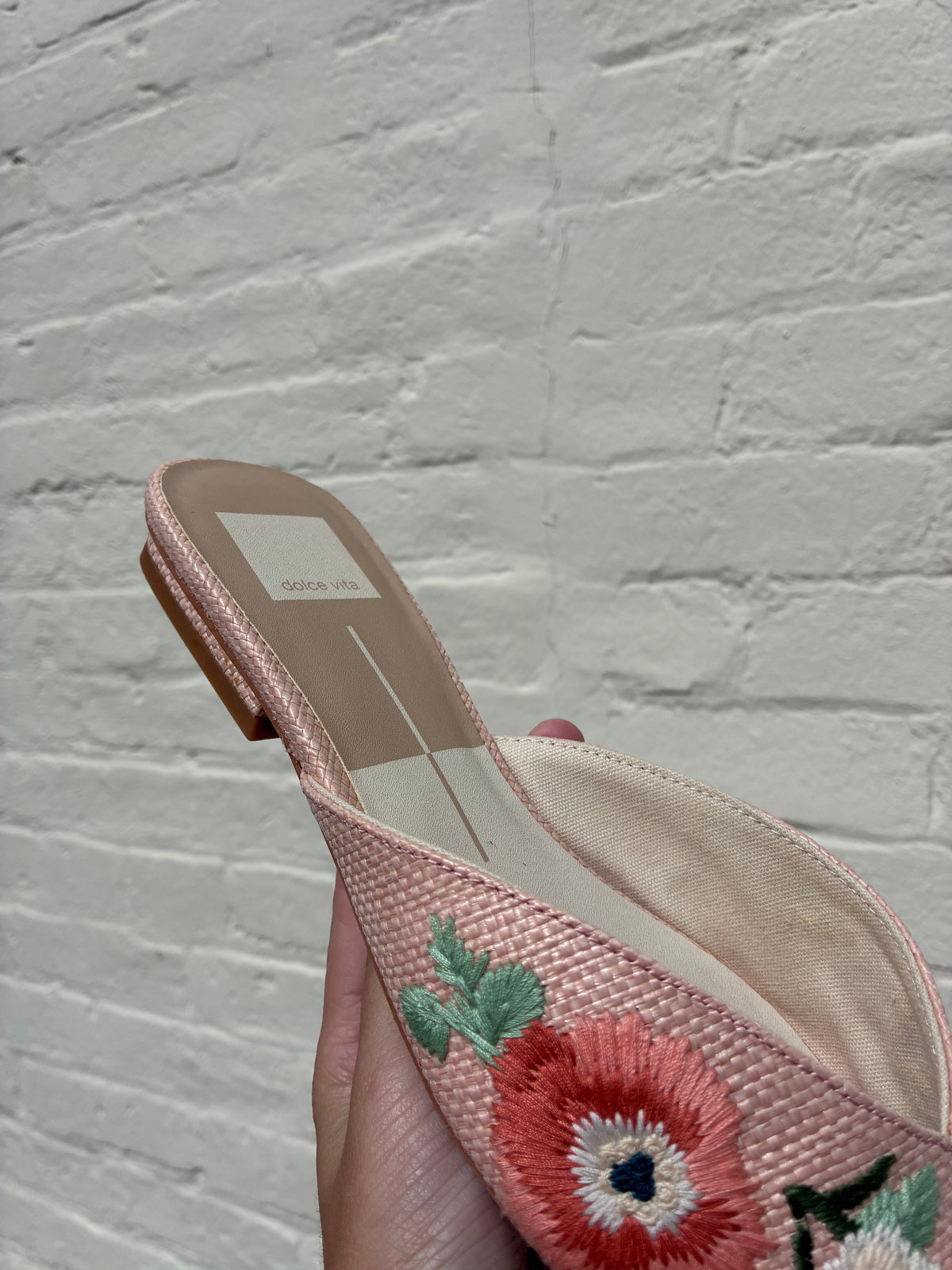 Elm Pink Rafia
